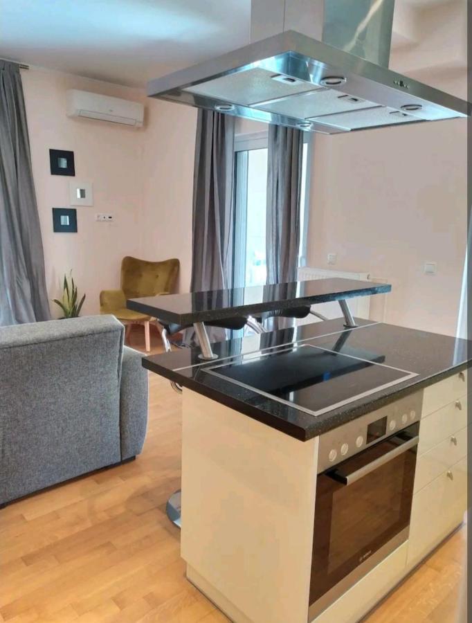 Stylish -Modern Apartment Heart Of Marousi Афіни Екстер'єр фото