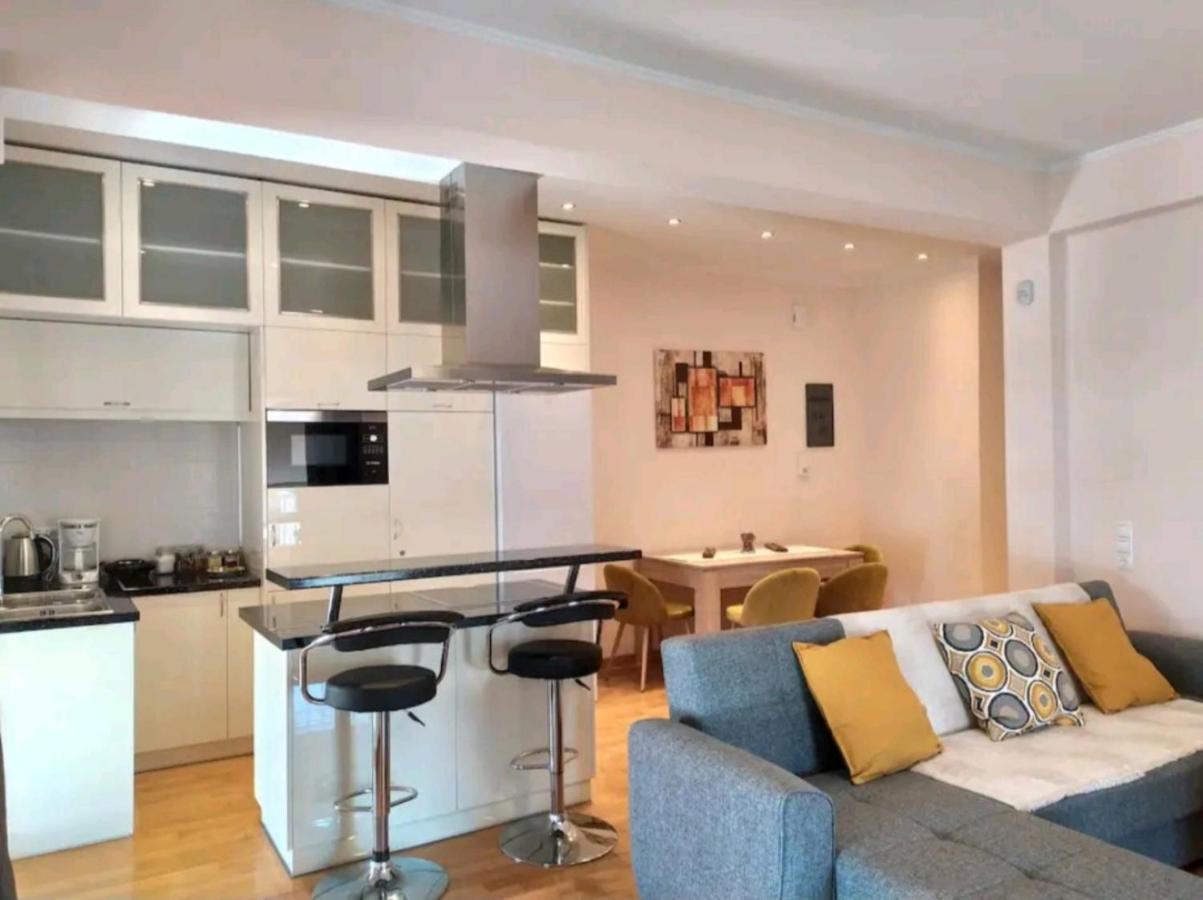 Stylish -Modern Apartment Heart Of Marousi Афіни Екстер'єр фото